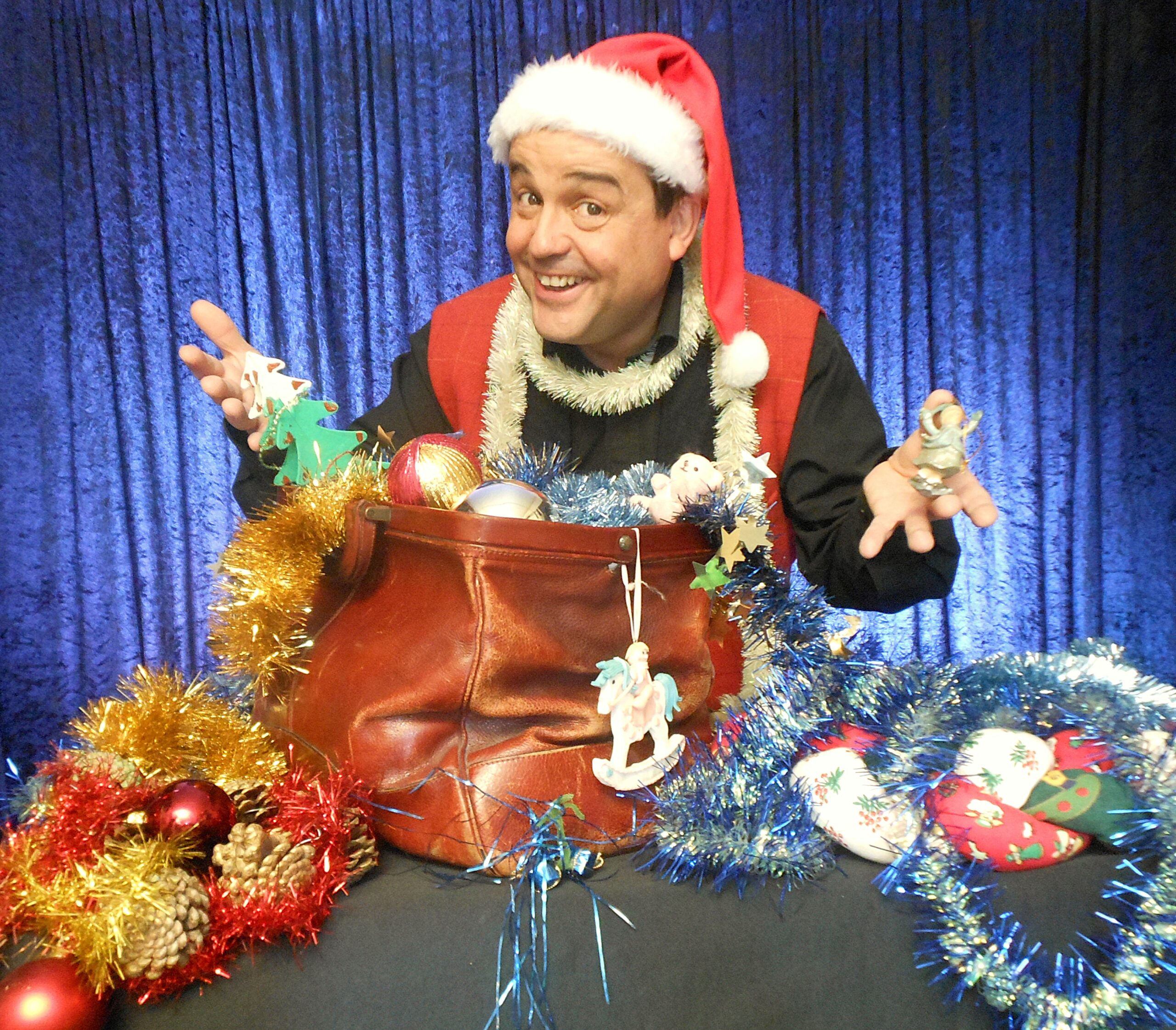 Bibi-schott, Noël, magie de Noël, spectacle pour enfants, ventriloque, clown, animation de noël, clown, marionnettes de Noël ,