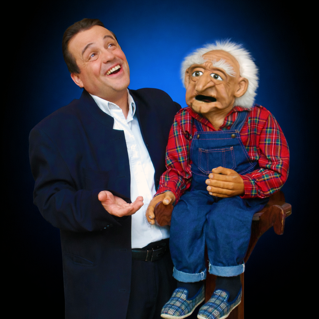 Le Ventriloque bibi-schott et son personnage de grand-père des histoires pour toute la famille .
magie, homme-orchestre, marionnettes à fils, sculpteur sur ballons, pour toute la famille, 