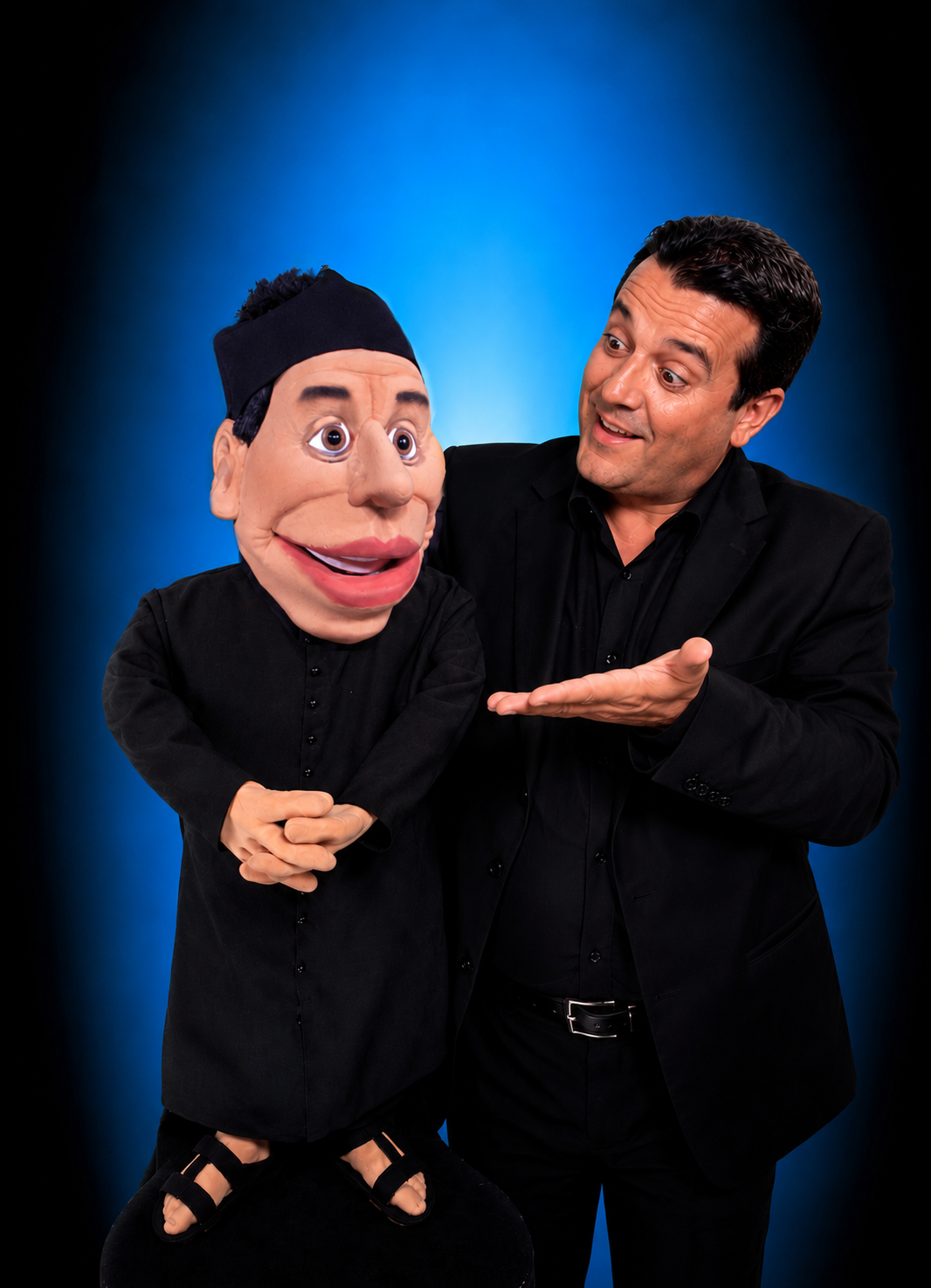 Bibi schott le ventriloque des séniors, magie, humoure,